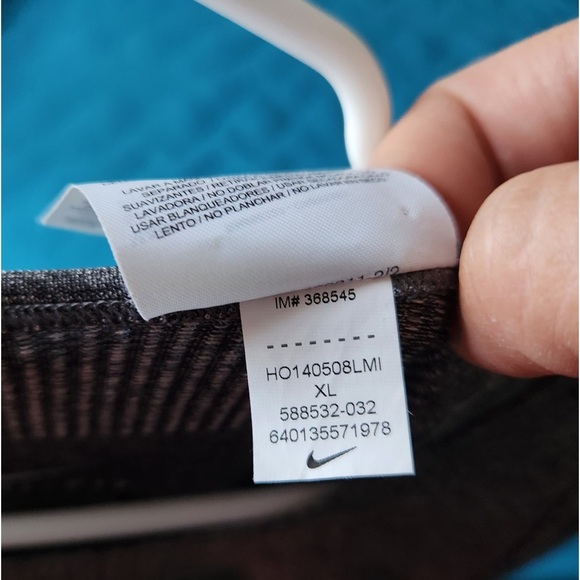 Nike Men’s Running Dri-Fit Long Sleeve T-Shirt Gray Activewear Top - Size XL - Picture 2 of 2